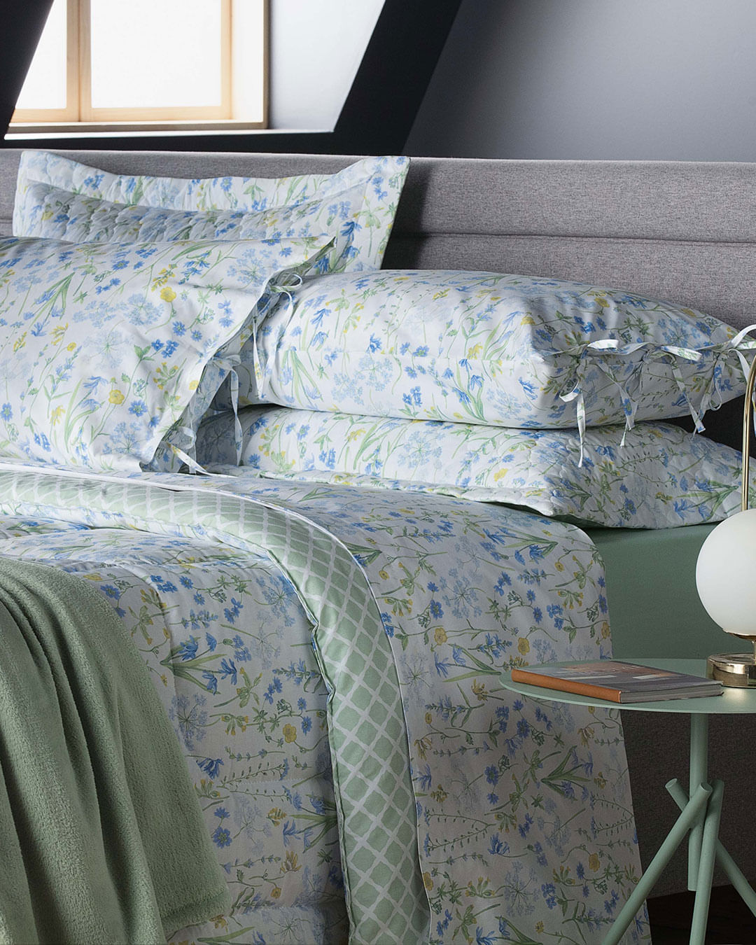 Jg-Cama-Queen-Ritz---4-Pc---Branco-Floral