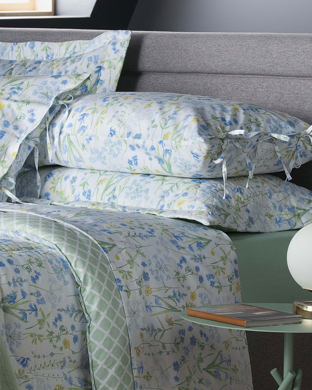 Jg-Cama-Queen-Ritz---4-Pc---Branco-Floral