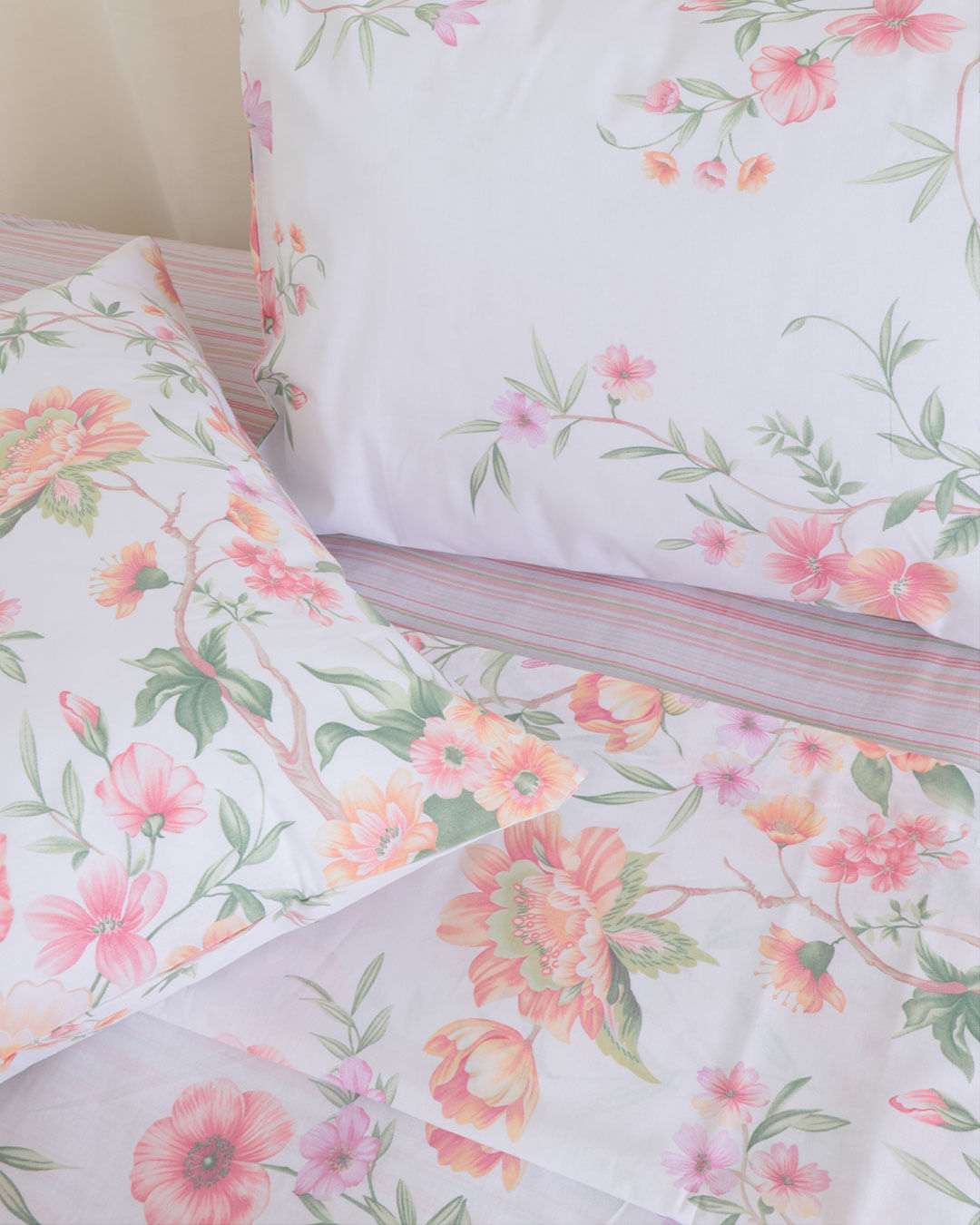 Jg-Cama-King-Size-Romanza---4-Pc---Branco-Floral