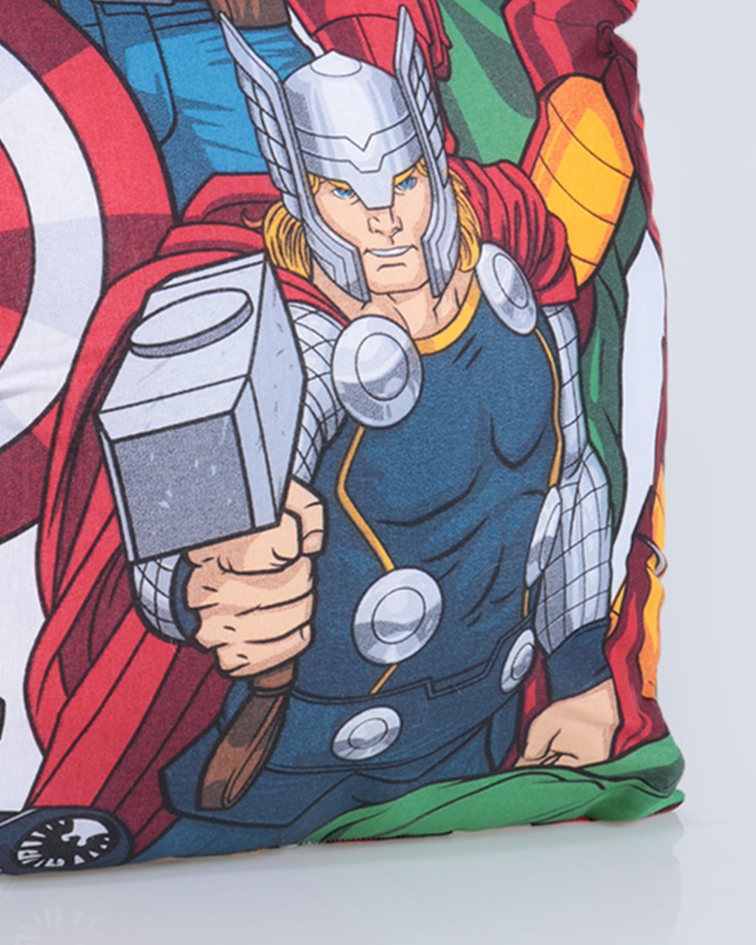 Almofada-40x40-Avengers-Vermelho---Marinho-Outros
