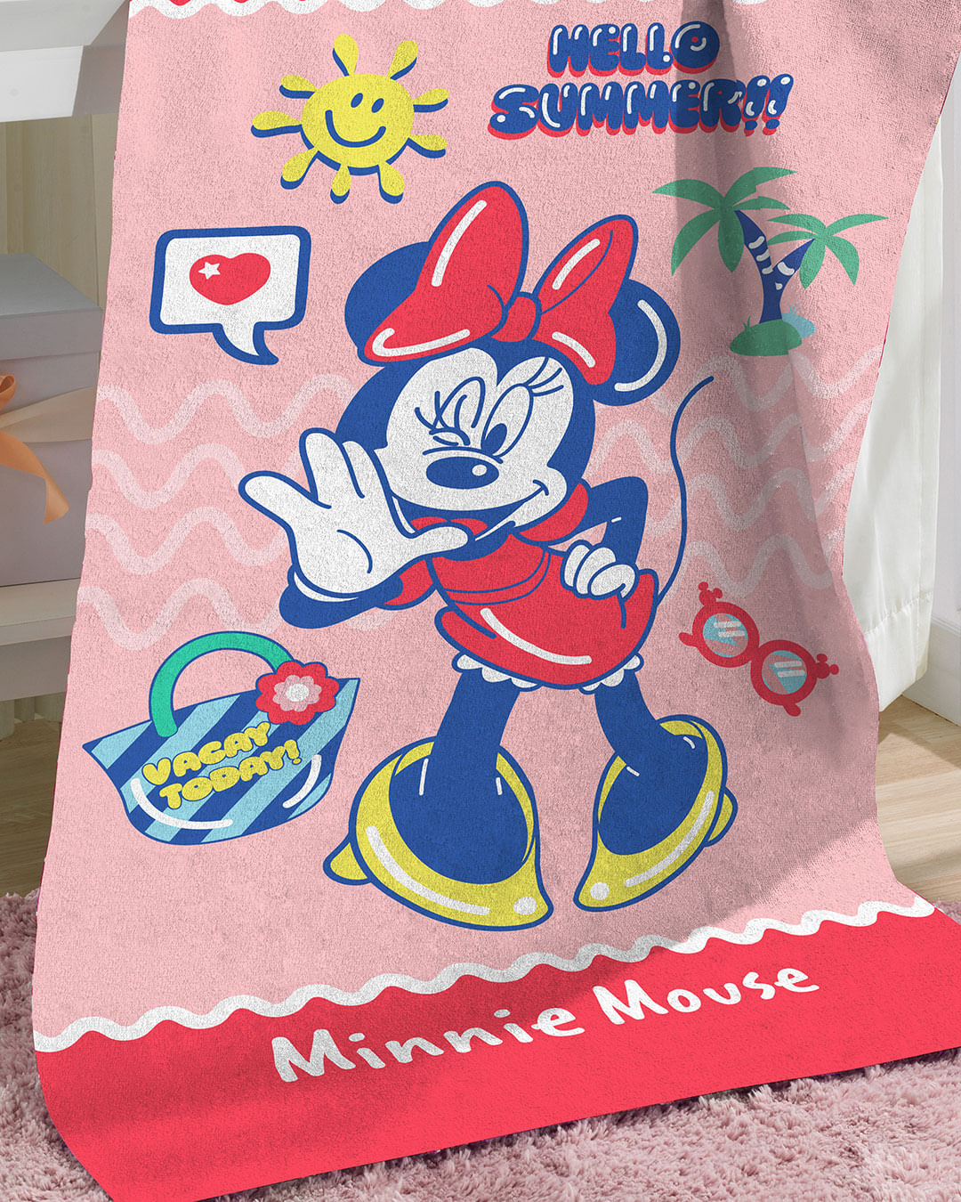 Toalha-Bh-Veludo-70x130-Minnie-Summer---Rosa-Claro