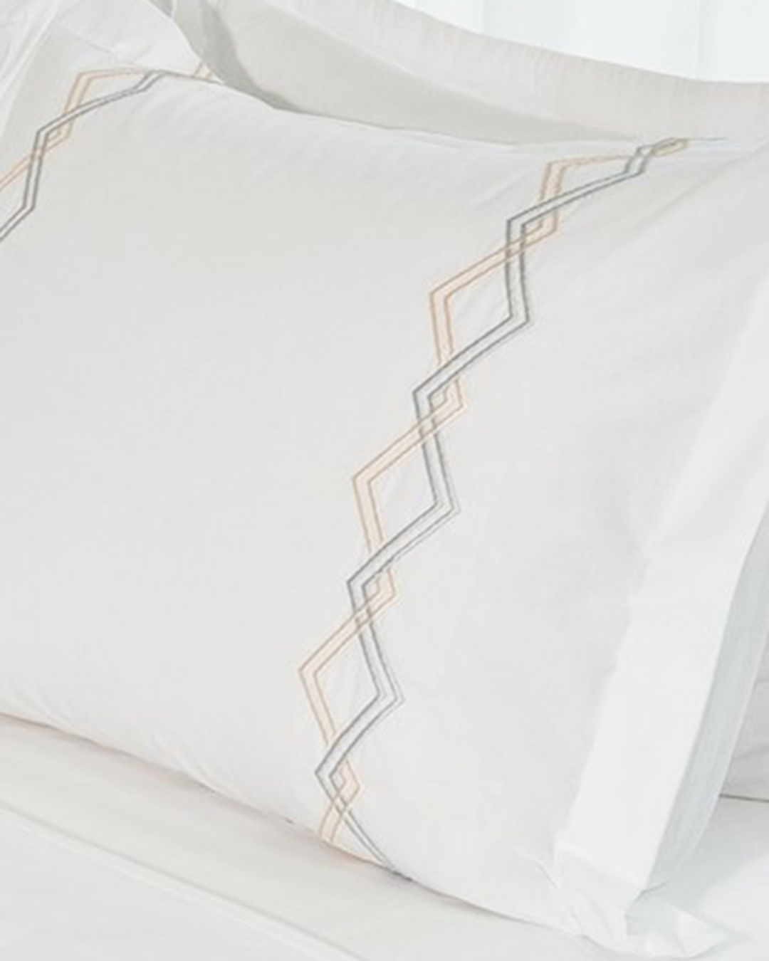 Jg-Cama-Casal-Enzo-Branco-C-Bordado-Cin---Branco