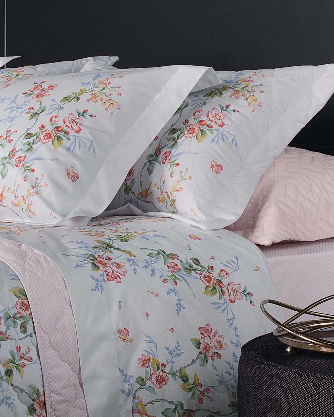 Jg-Cama-Queen-Yves---4-Pc---Branco-Floral