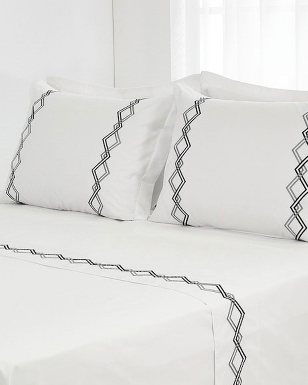 Jg-Cama-King-Size-Enzo-Branco-C-Bordado---Branco