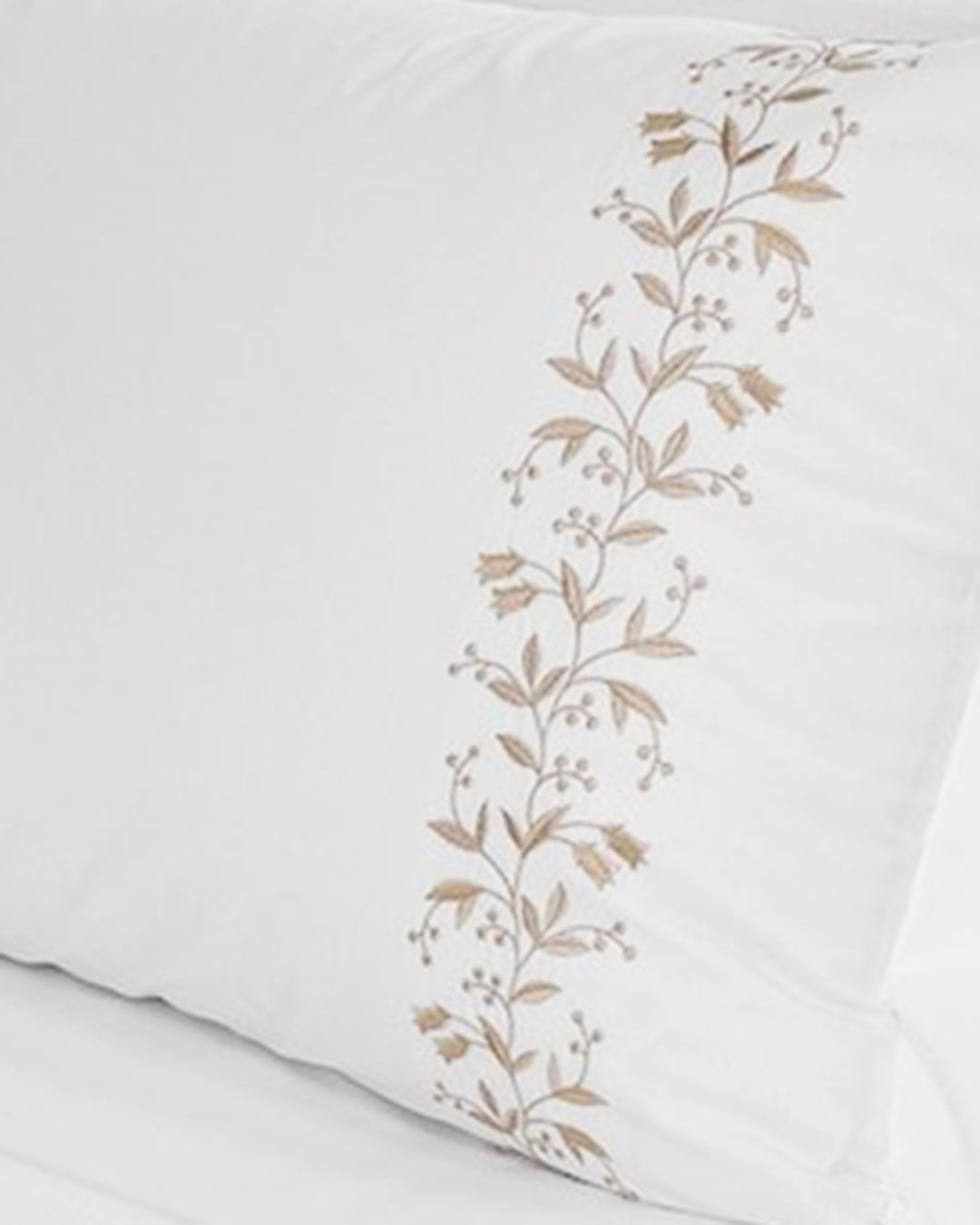 Jg-Cama-Casal-Giulia-Branco-C-Bordado-K---Branco