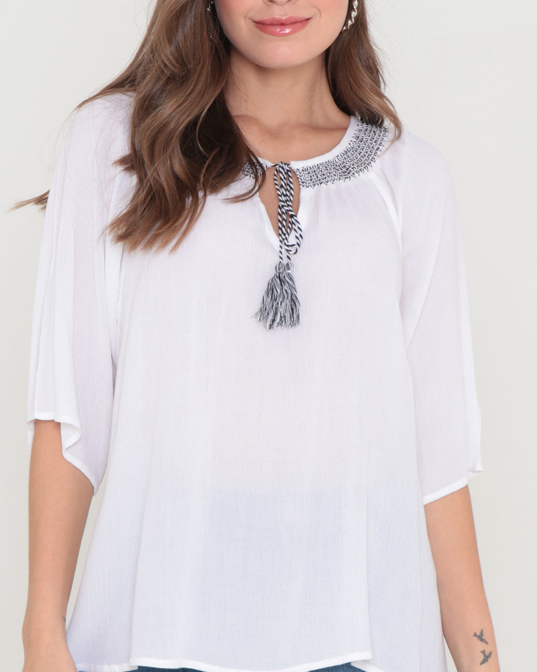Bata-Tassel-E-Bordado-B23---Branco