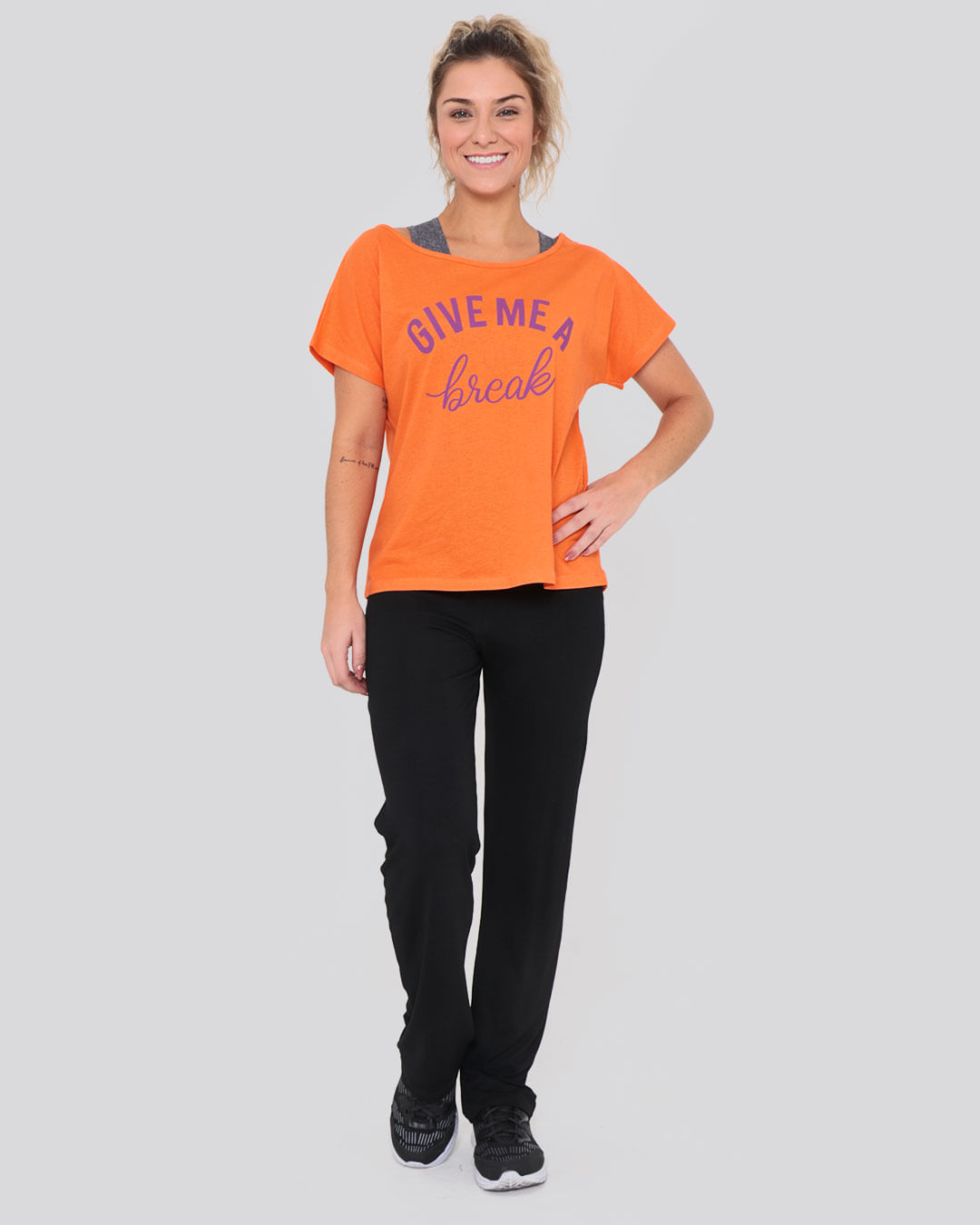 Blusa-Mc-Ombro-C-Give-Me-A--Break---Laranja-Claro