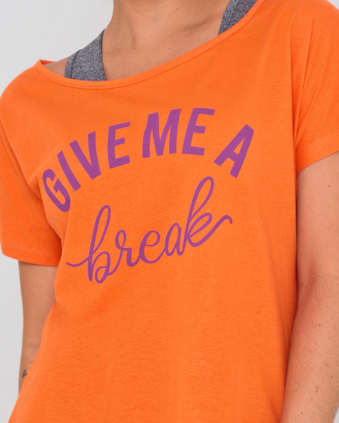 Blusa-Mc-Ombro-C-Give-Me-A--Break---Laranja-Claro
