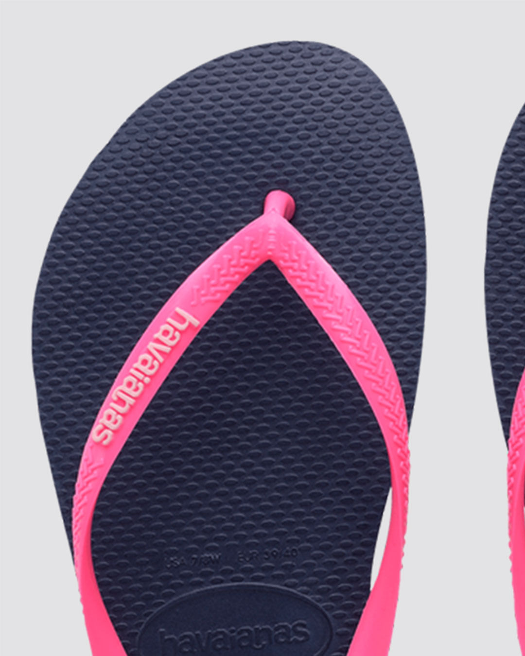 Chi-Hav-4119787-9726-Mari-Slim-Logo-Pop---Marinho