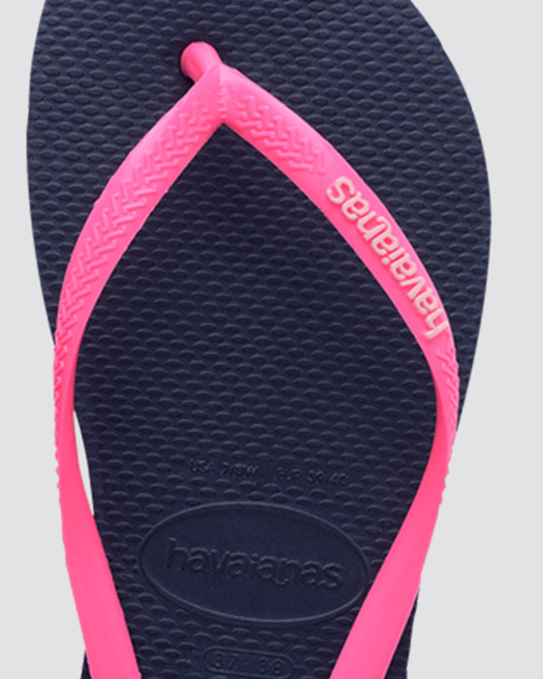 Chi-Hav-4119787-9726-Mari-Slim-Logo-Pop---Marinho