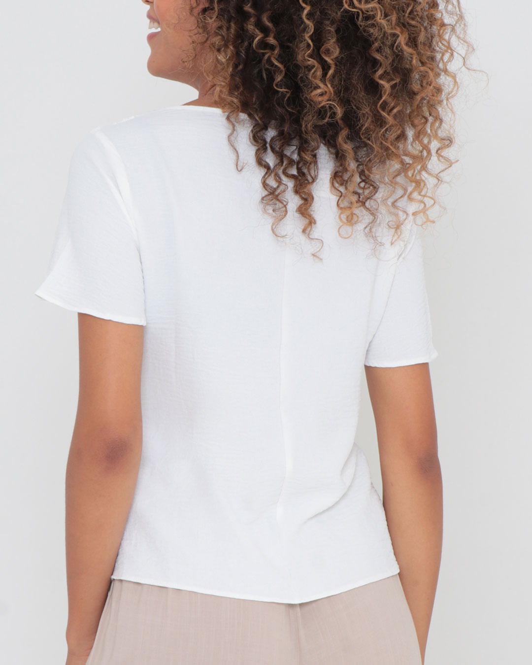 Blusa-6403-Gola-V-Mc---Branco