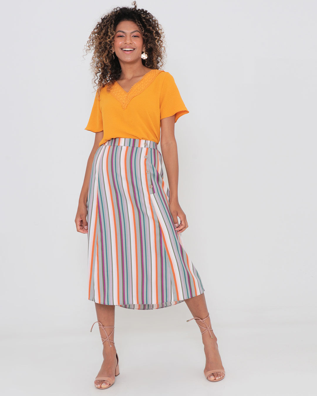 Blusa-6403-Gola-V-Mc---Mostarda--Medio