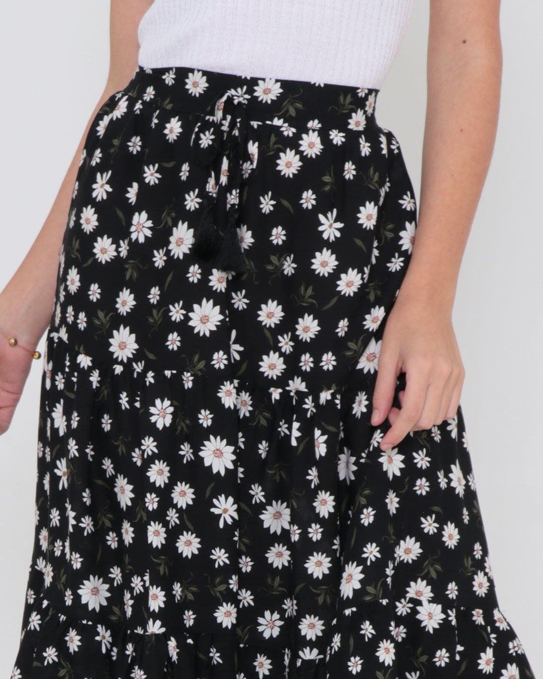 Saia-8083re-Plano-Marias-Estampa-Floral---Preto-Floral