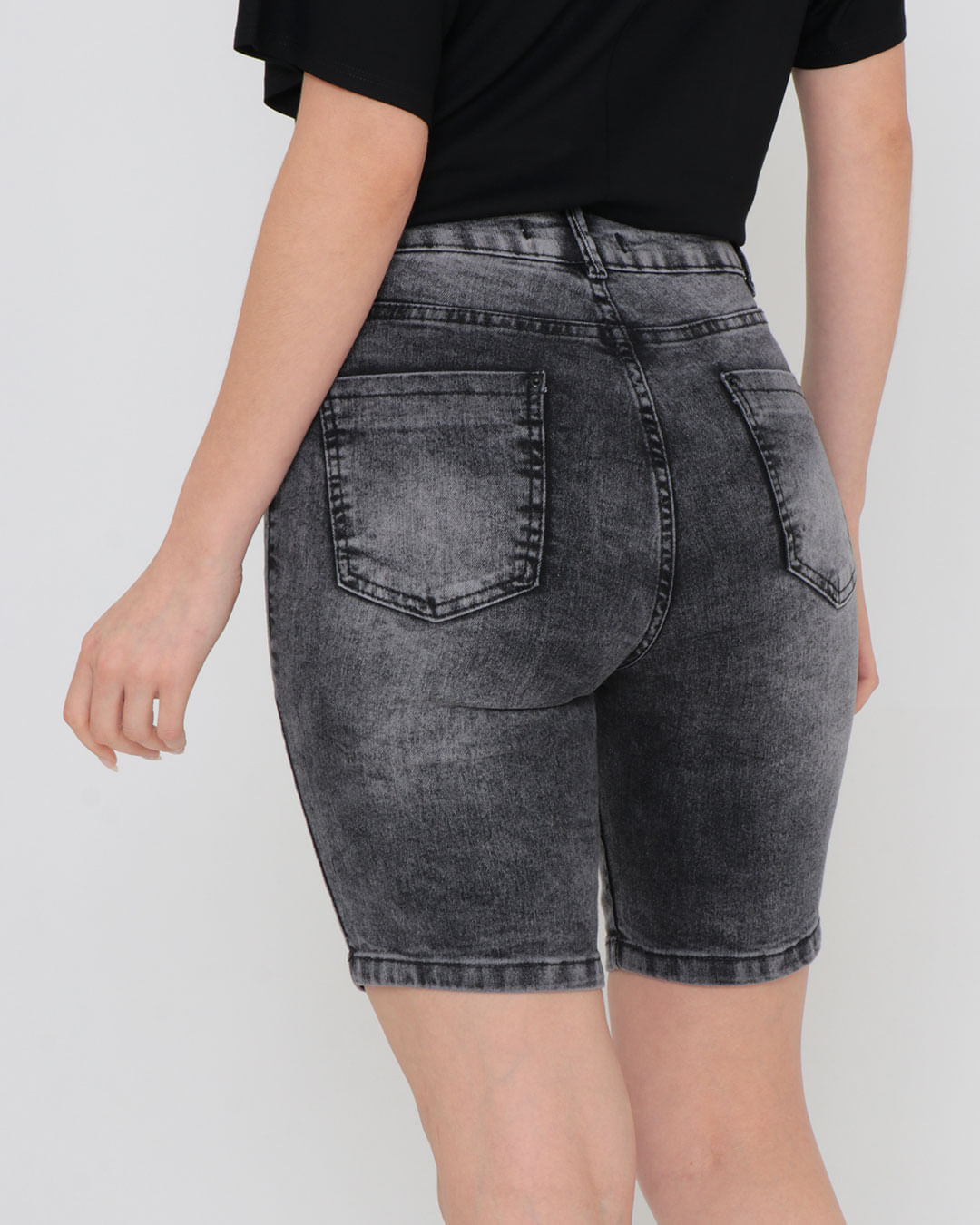 Bermuda-63911-Jns-Blackfem-Ad---Preto