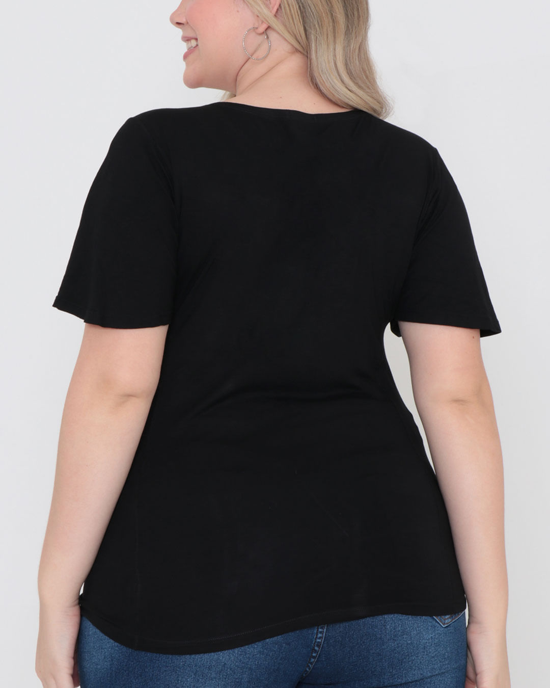 Blusa-232109-Estampa-Frontal-E-No---Preto