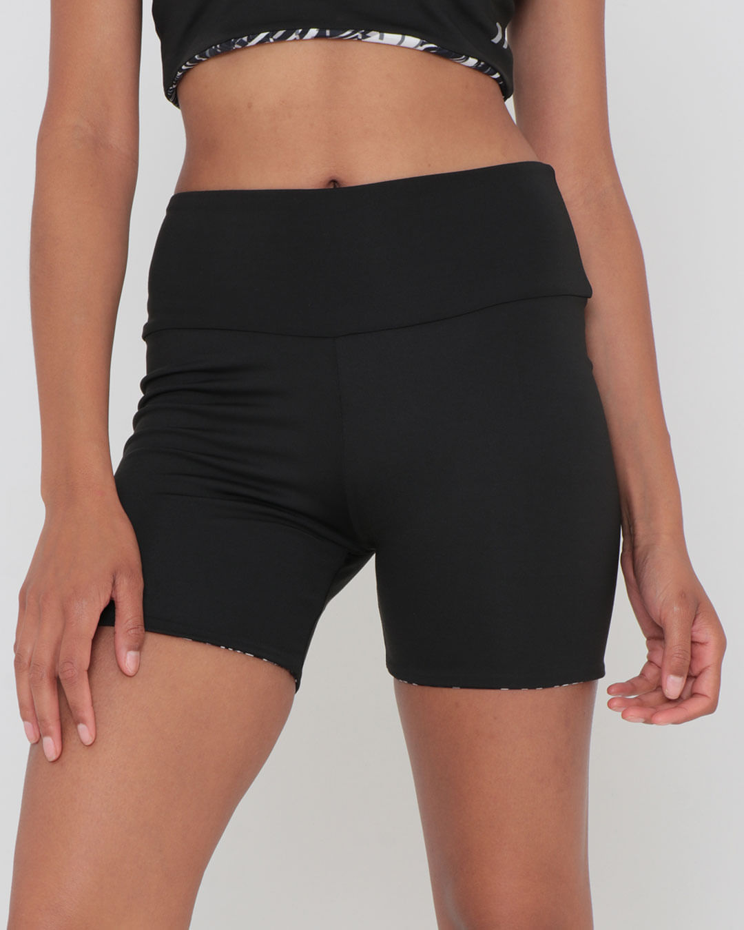 Short-198tr-Dupla-Face---Preto-Listrado