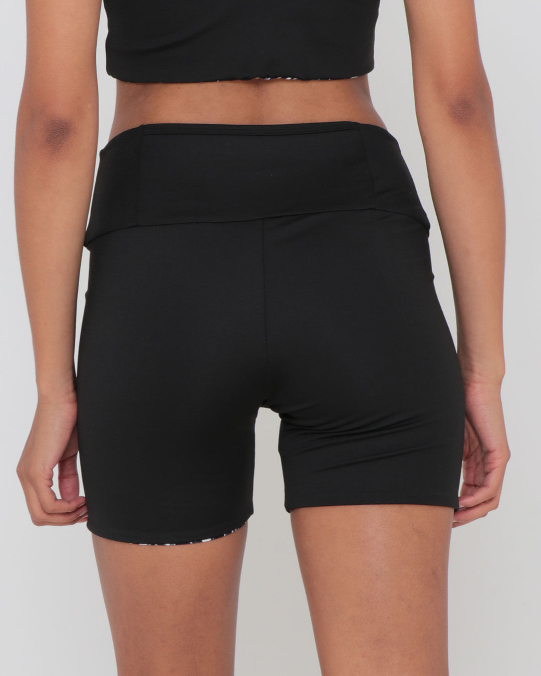 Short-198tr-Dupla-Face---Preto-Listrado