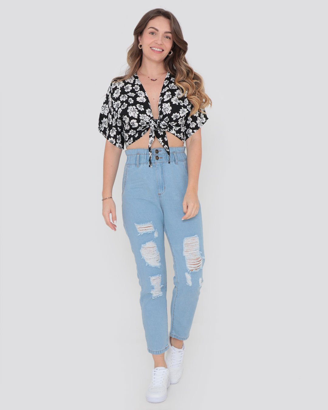 Top-8150re-Mc-Cropped-Plano-Estampado---Preto-Floral