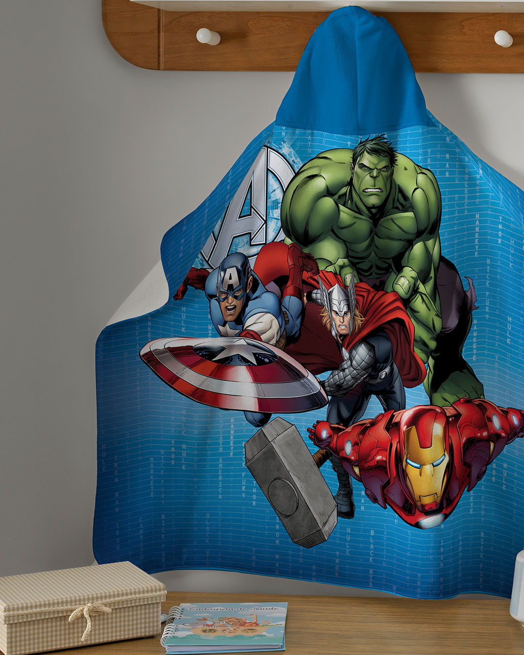 Toalha-Bh-Veludo-Com-Capuz-70x90-Avenger---Azul-Medio