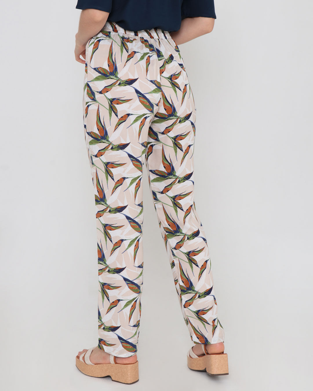 Calca-430127-C-Pregas-Estampada---Bege-Floral