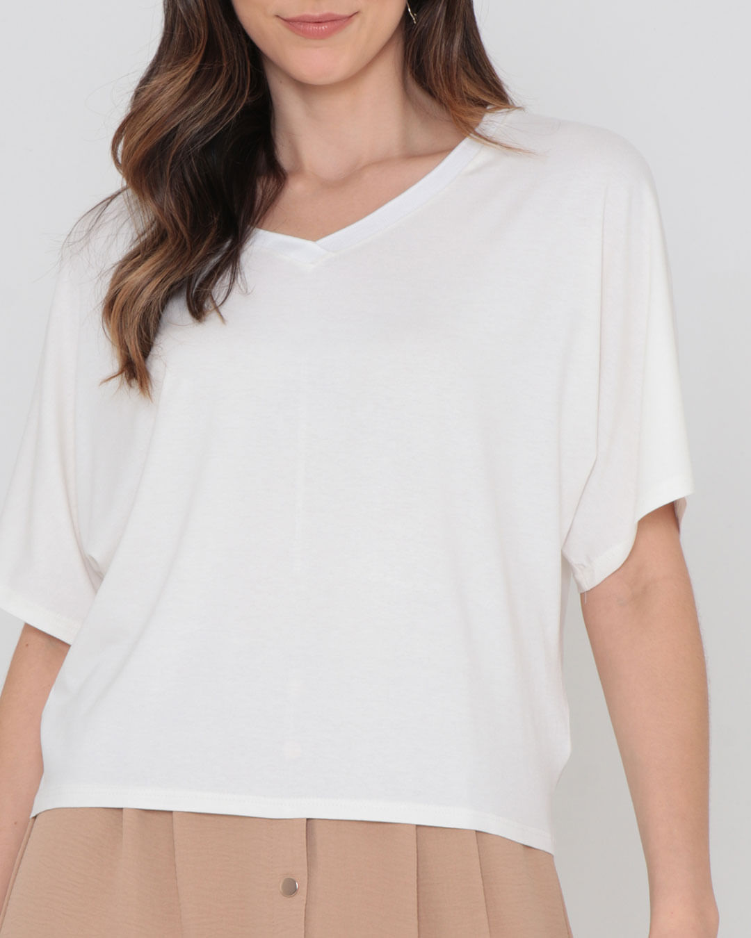 Blusa-Wt522--Gola-V-Retilinea---Off-White