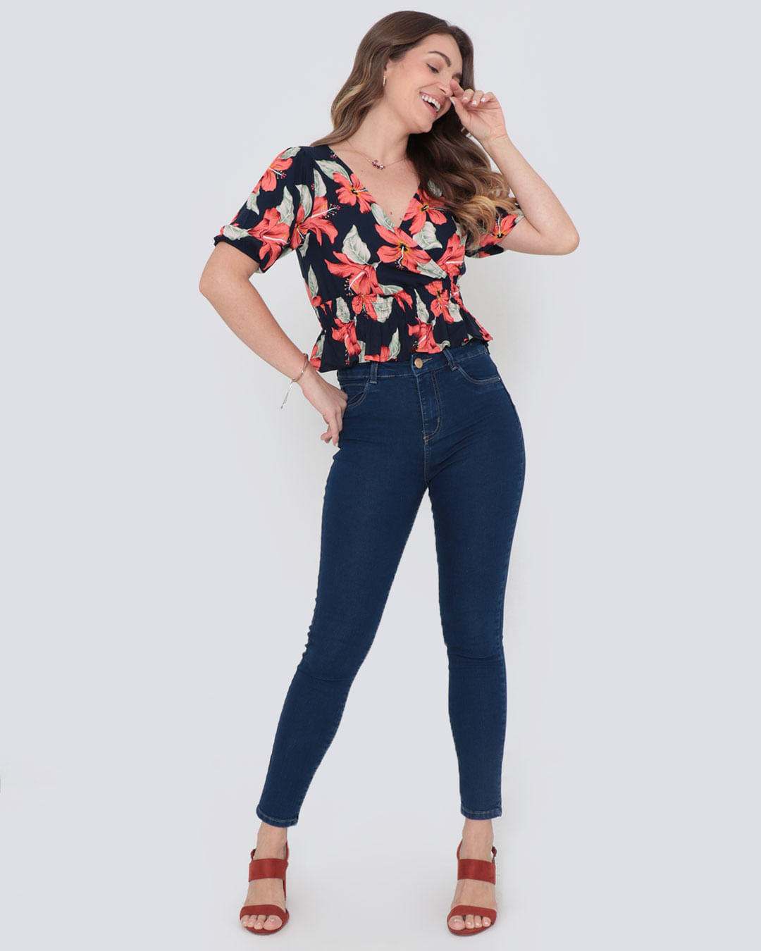 Blusa-Est-Fte-Transpasse--7546re---Marinho-Floral