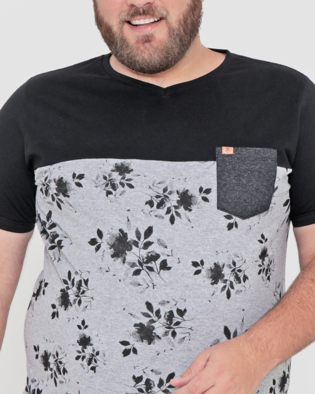Camiseta-5b352-Rec-Floral-Plus---Preto