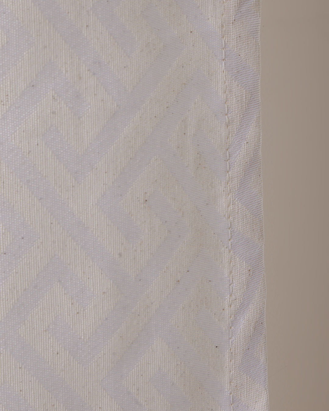 Cortina-Savage-Trace-250x300---Off-White