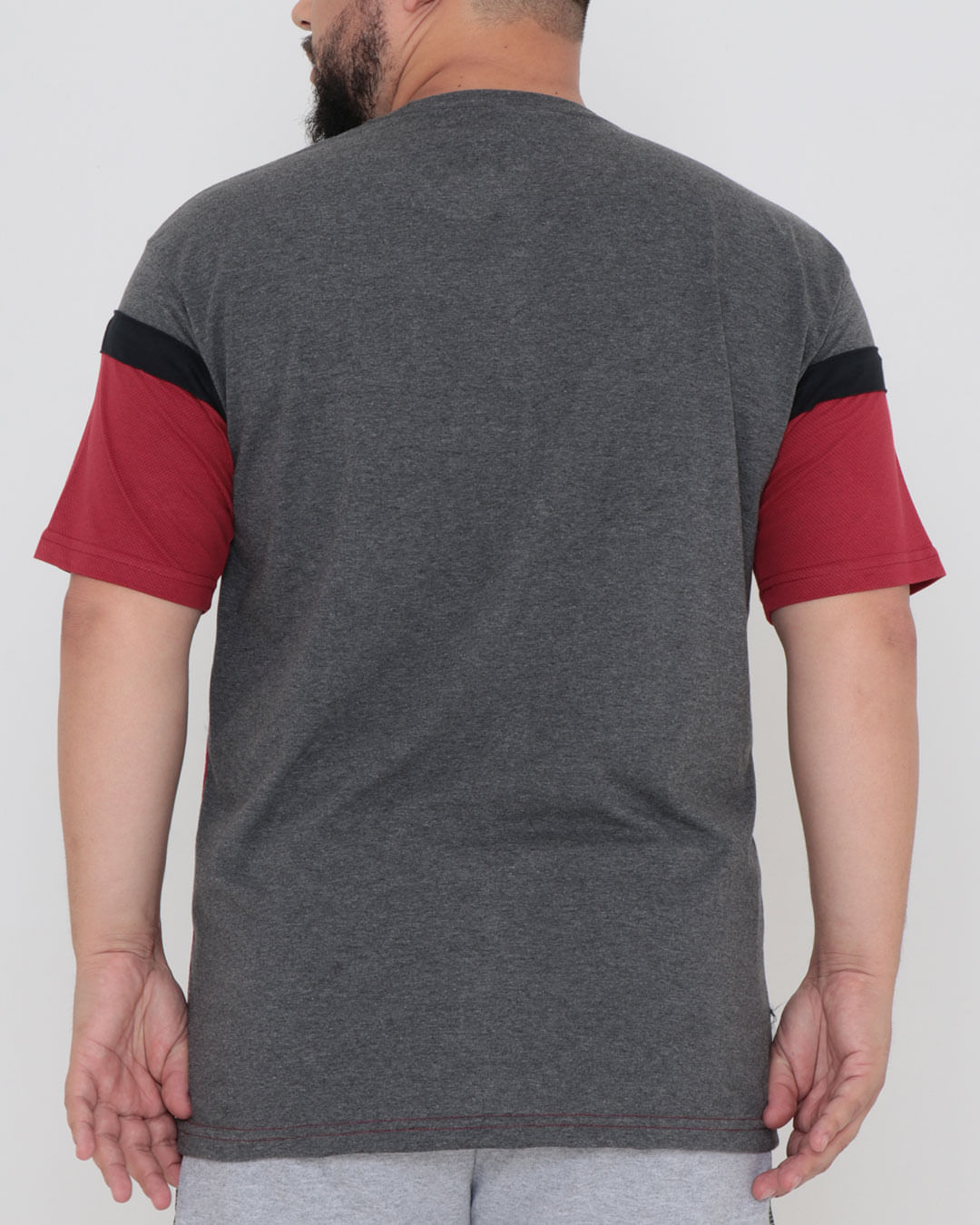 Camiseta-51180677-Dif-Gangster-Plus---Cinza-Medio