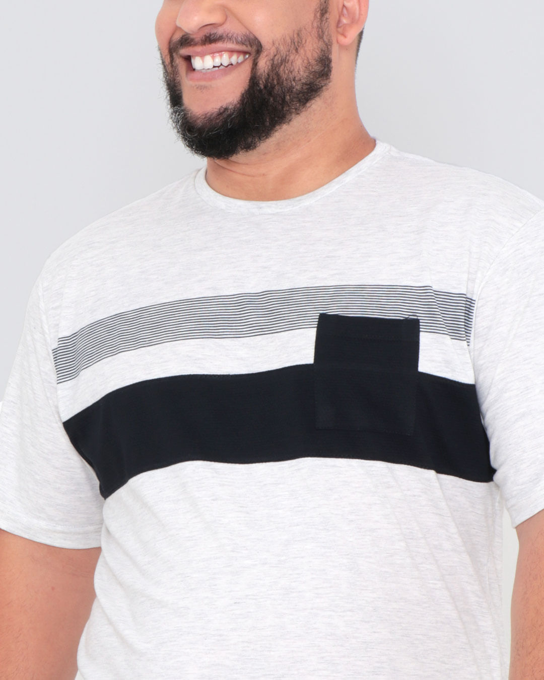 Camiseta-51180679-Rescorte-Bolso-Plus---Cinza-Claro