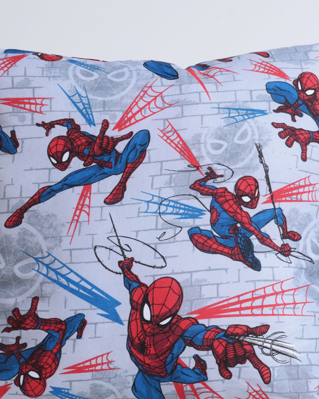 Almofada-40x40-Homem-Aranha---Cinza-Claro