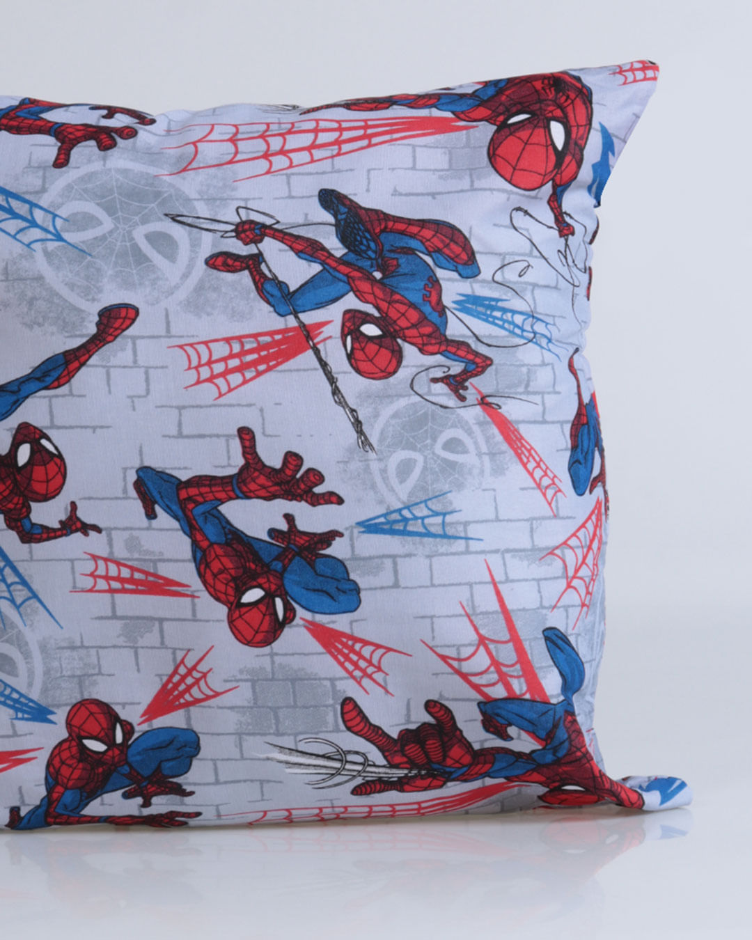 Almofada-40x40-Homem-Aranha---Cinza-Claro
