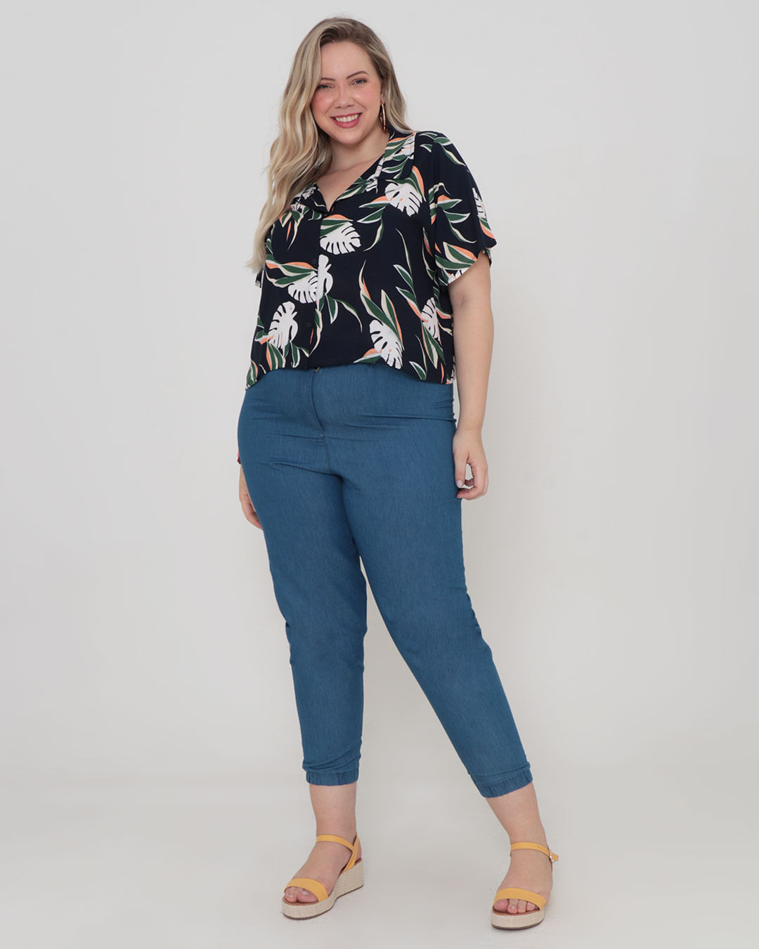 Tshirt-8064pe-Gola-Botao-Estamp---Marinho-Floral