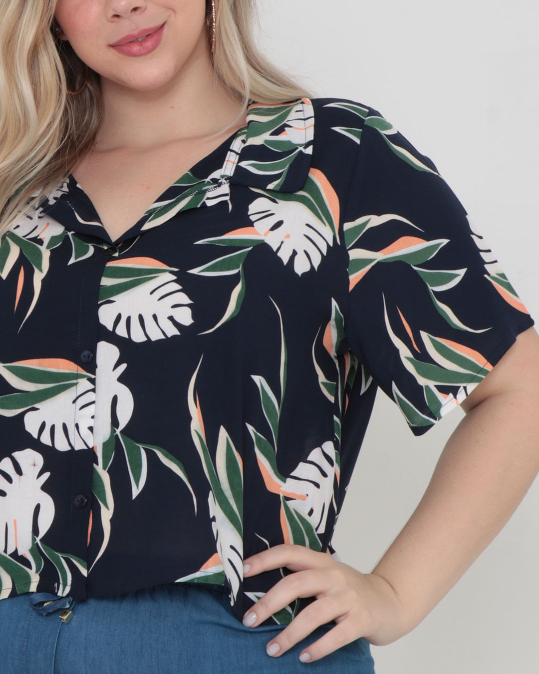 Tshirt-8064pe-Gola-Botao-Estamp---Marinho-Floral