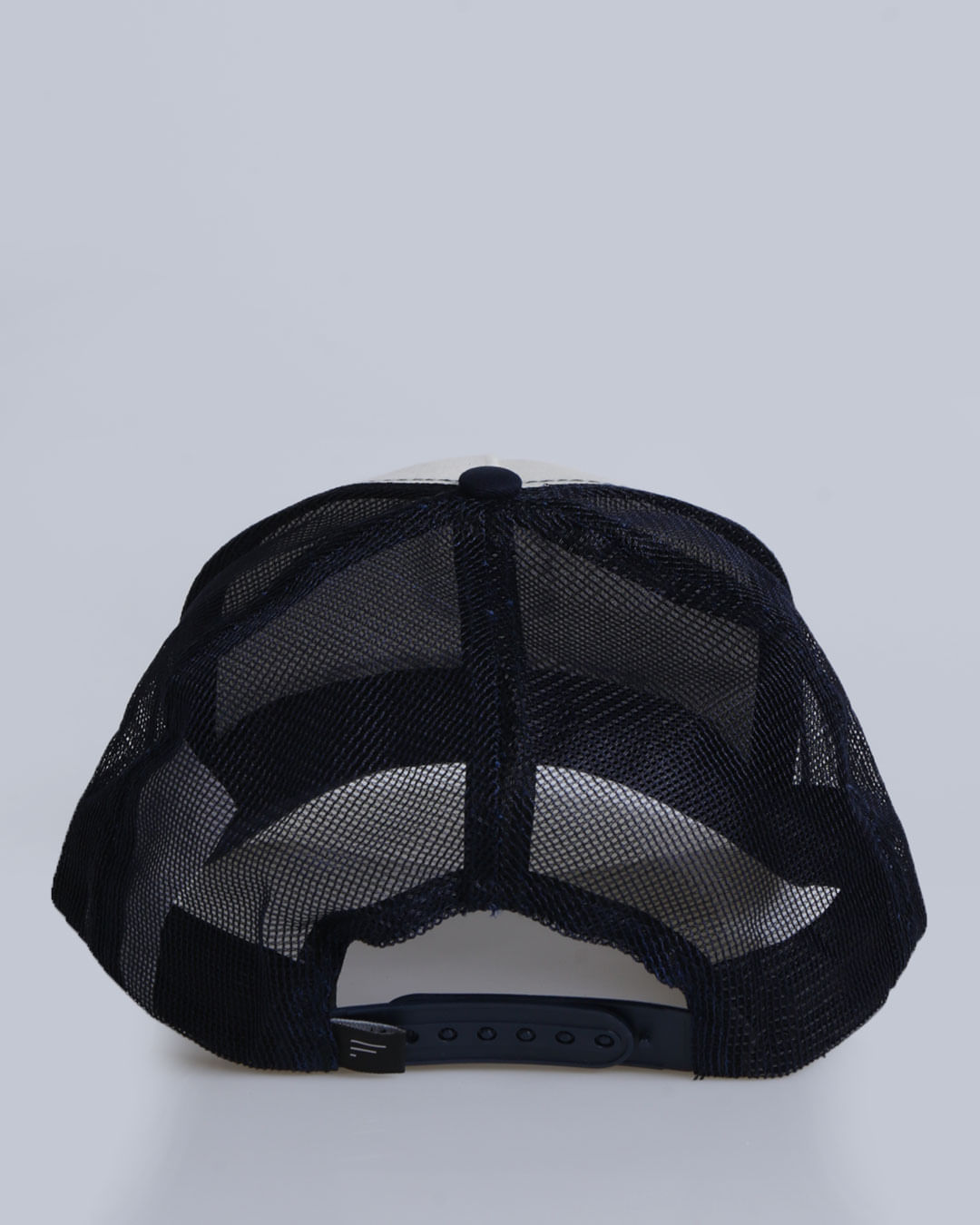 Bone-Fzo-Ref-7752413---Marinho