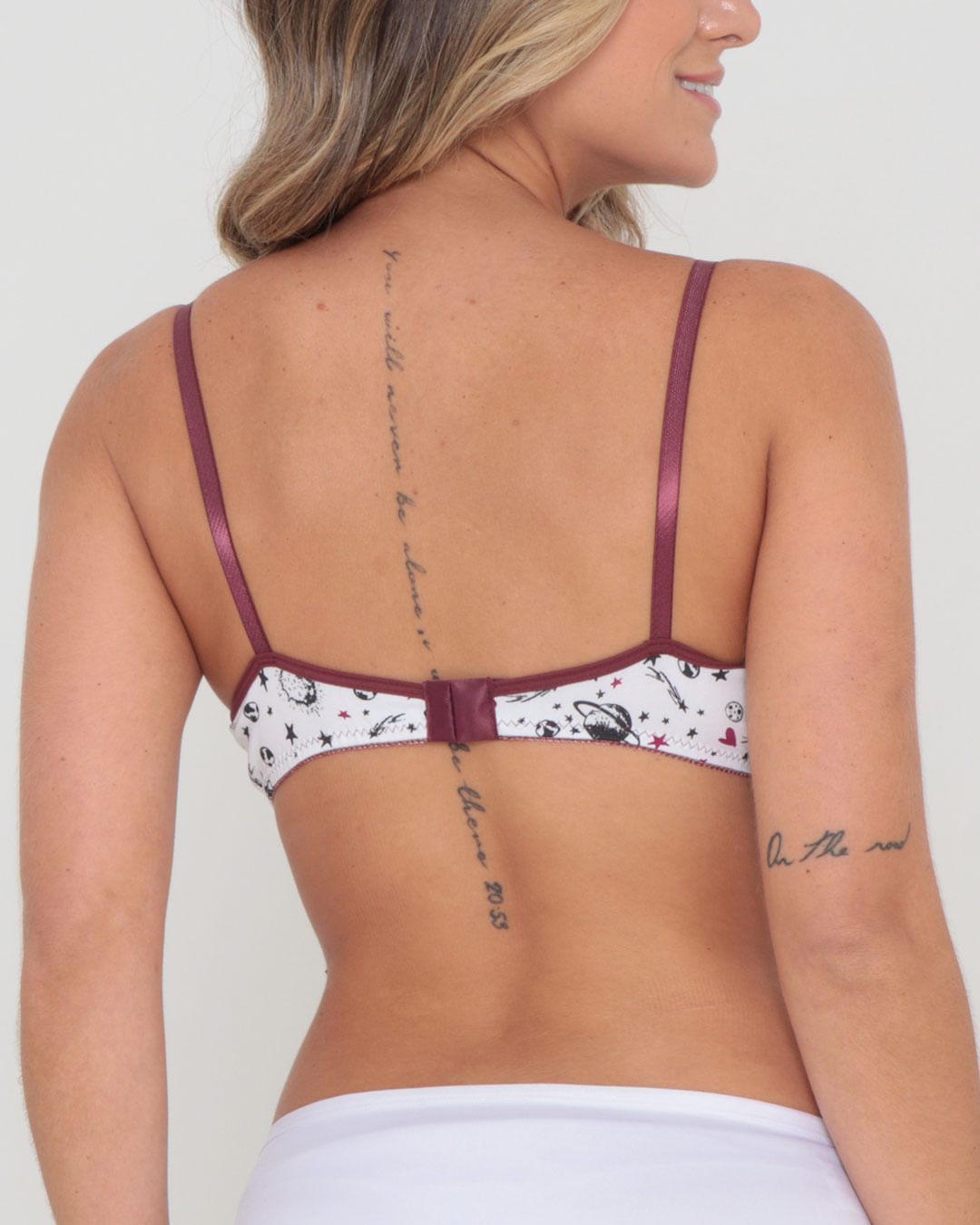 Soutien--121--Base-Estampado---Vinho-Geometrico