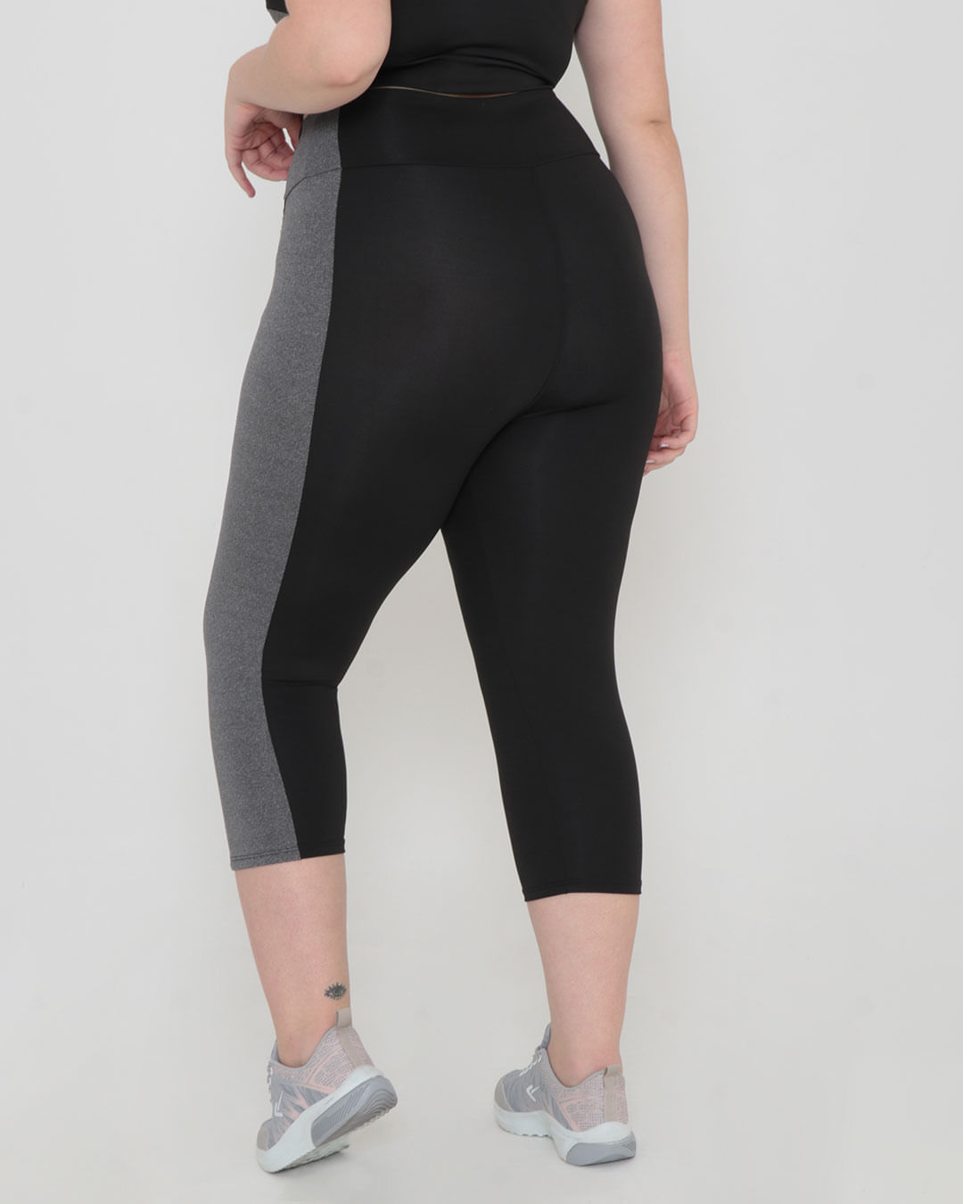 Legging-T0024--Plus-Corsario-Crecorte---Cinza-Claro