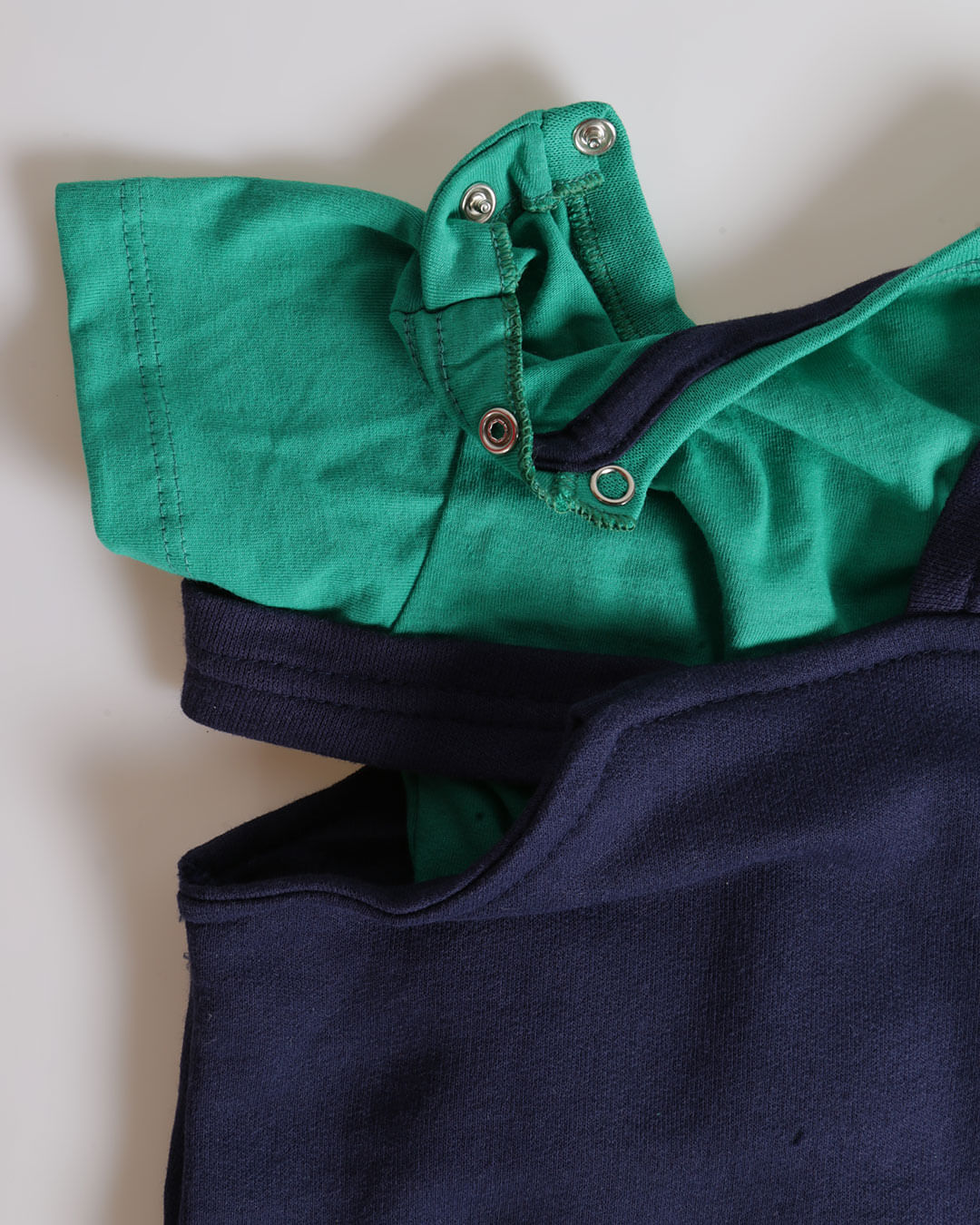 Conjunto-Jard-Mc-03230308-Dino-Pg---Verde-Medio