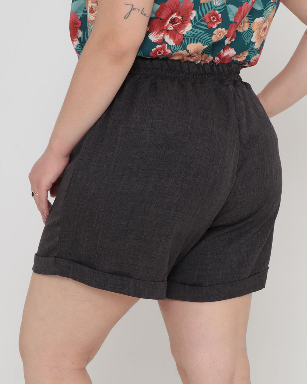 Short-405-Com-Cinto---Cinza-Escuro