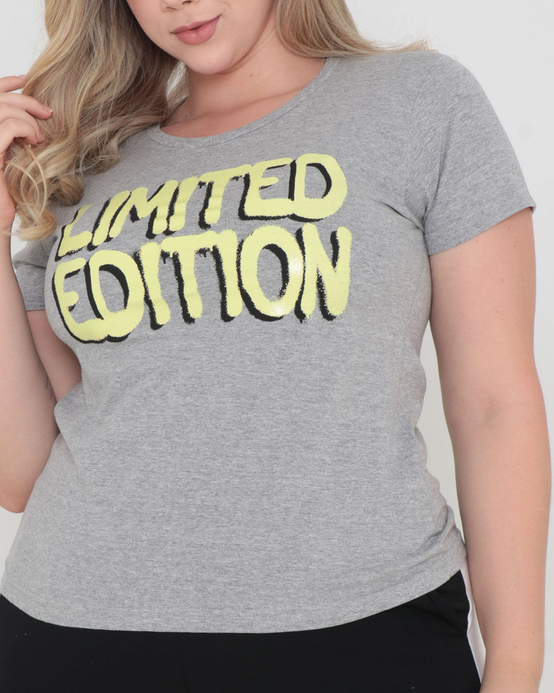 Tshirt-Bl-640-Limited---Cinza-Claro