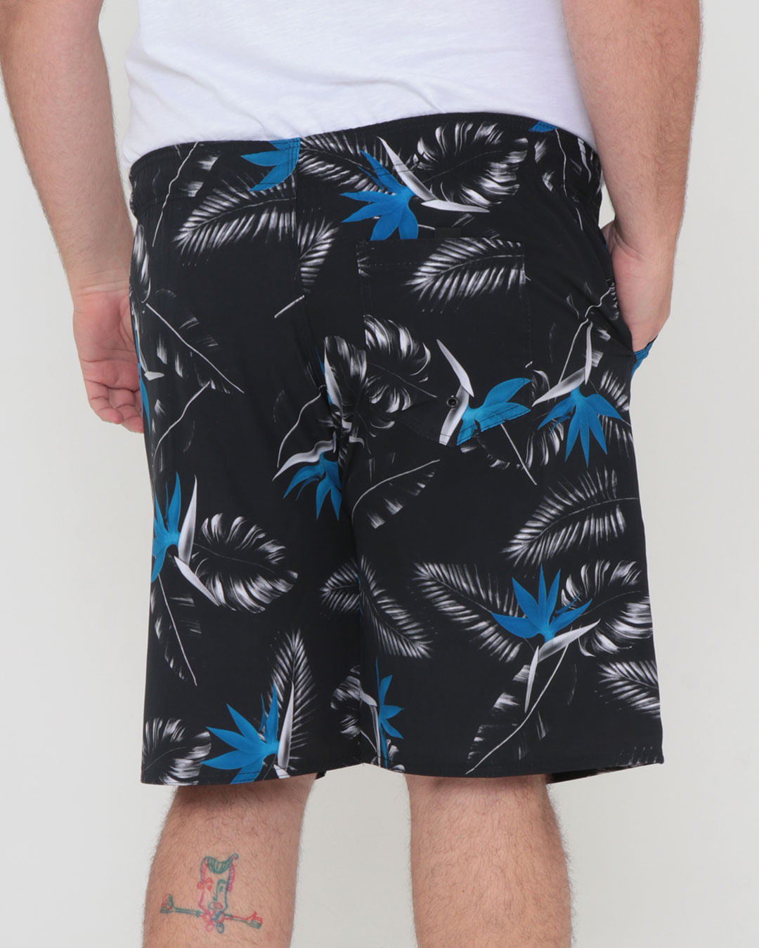 Bermuda-Elastano-14-Cos-Elas-G1g4---Preto-Floral