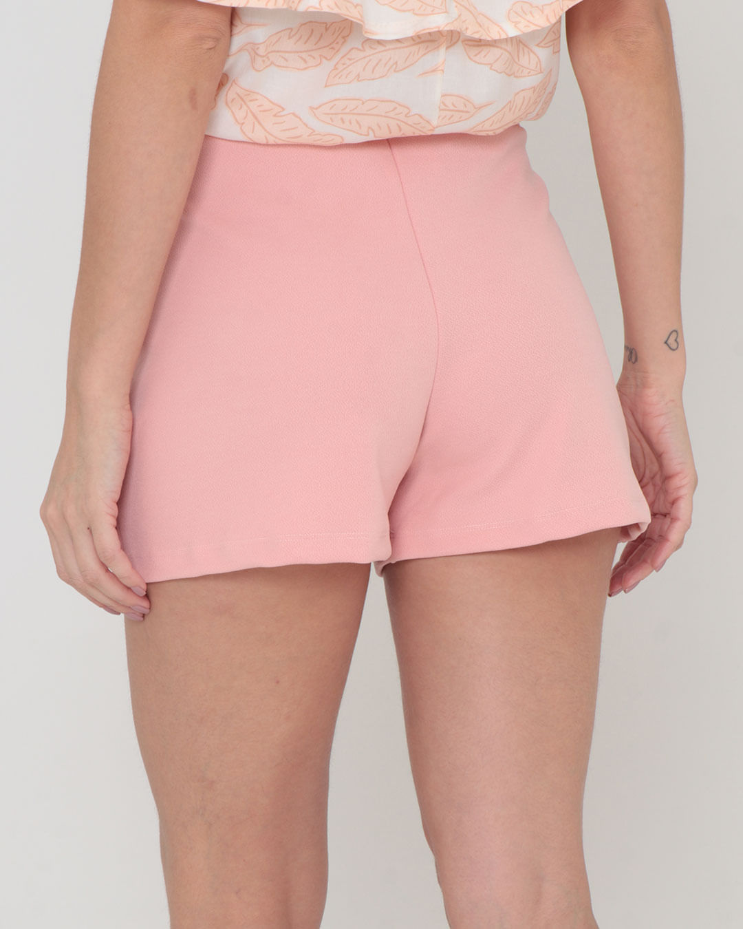 Short-3065-Crepe-C-Botoes---Rosa-Claro