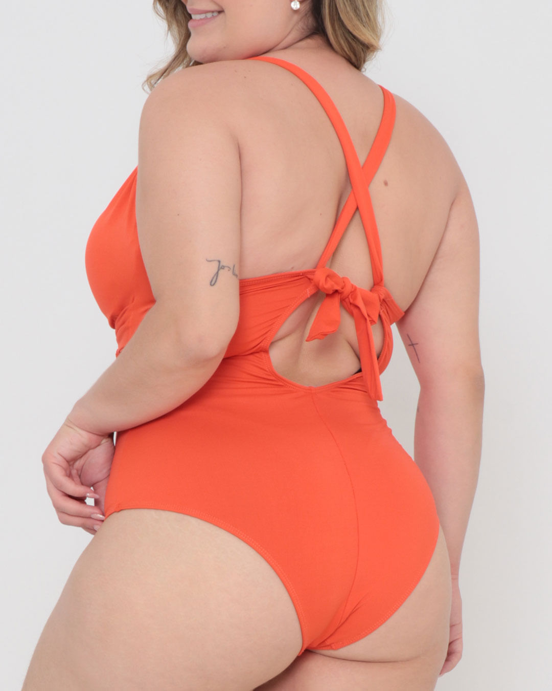 Maio-Tg-Liso-Transp-Busto9140002---Laranja-Claro