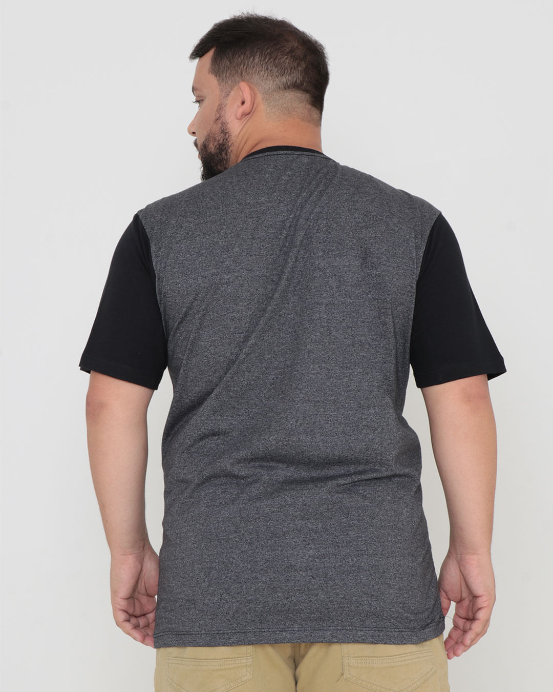 Camiseta-51180676-Estampada-Plus---Preto
