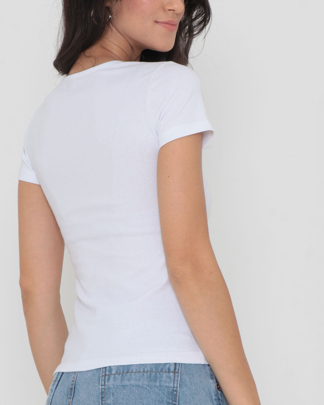 Blusa-22413-Gola-V-Branca---Branco