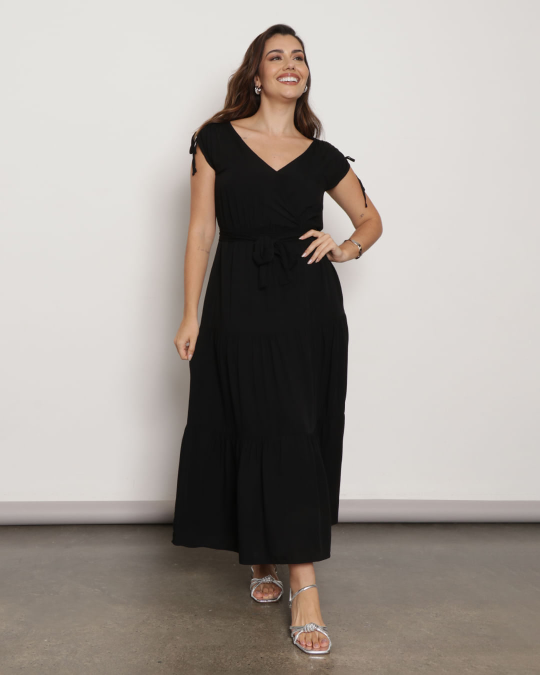 Vestido-230627-Longo-C-Babados---Preto