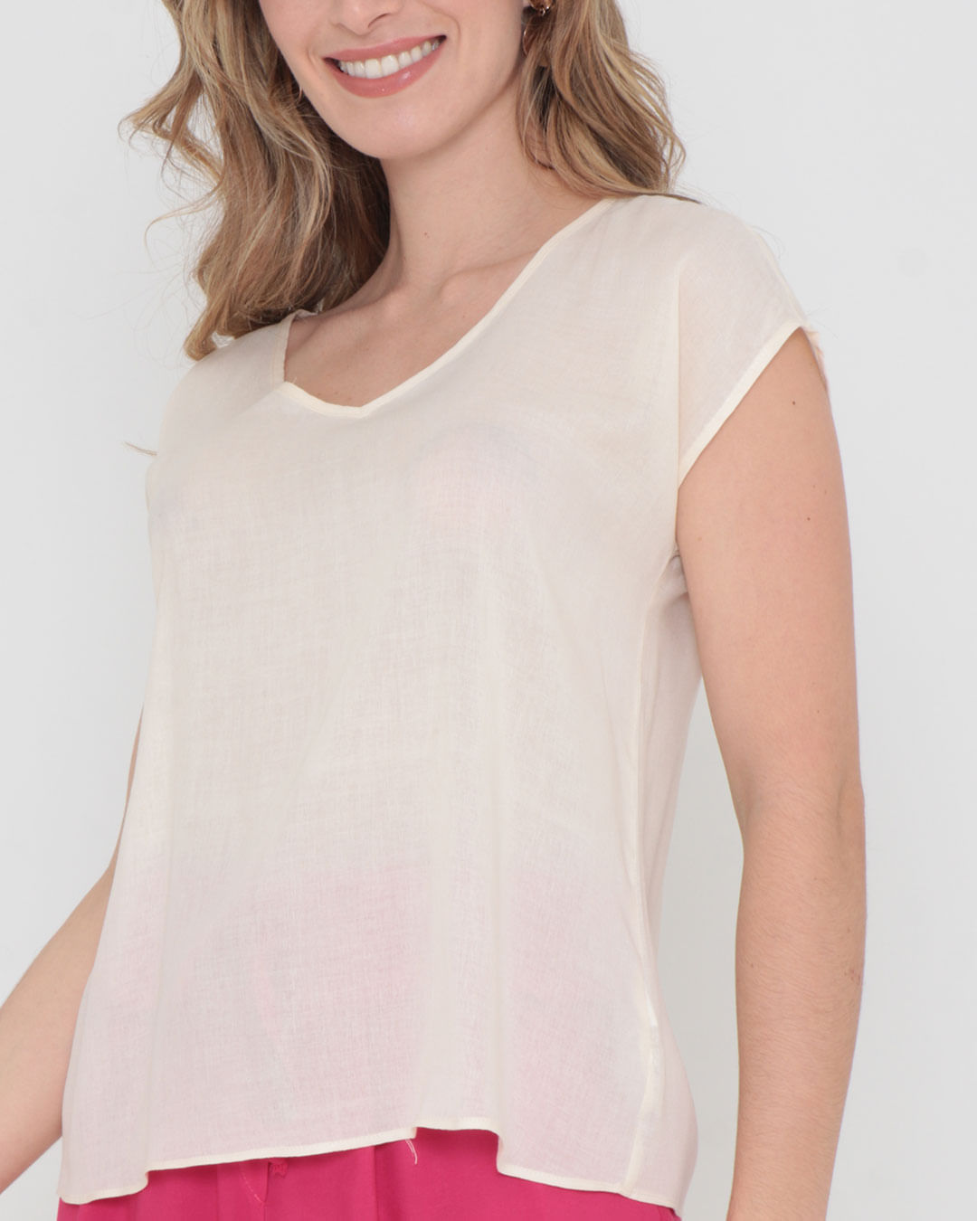 Blusa-214223-Mc-Morcego-Lisa---Bege-Claro