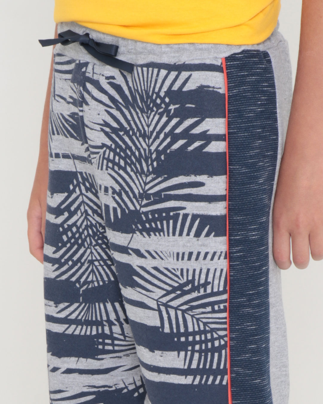 Bermuda-T33405-Mol-M1016-Tropical---Cinza-Floral