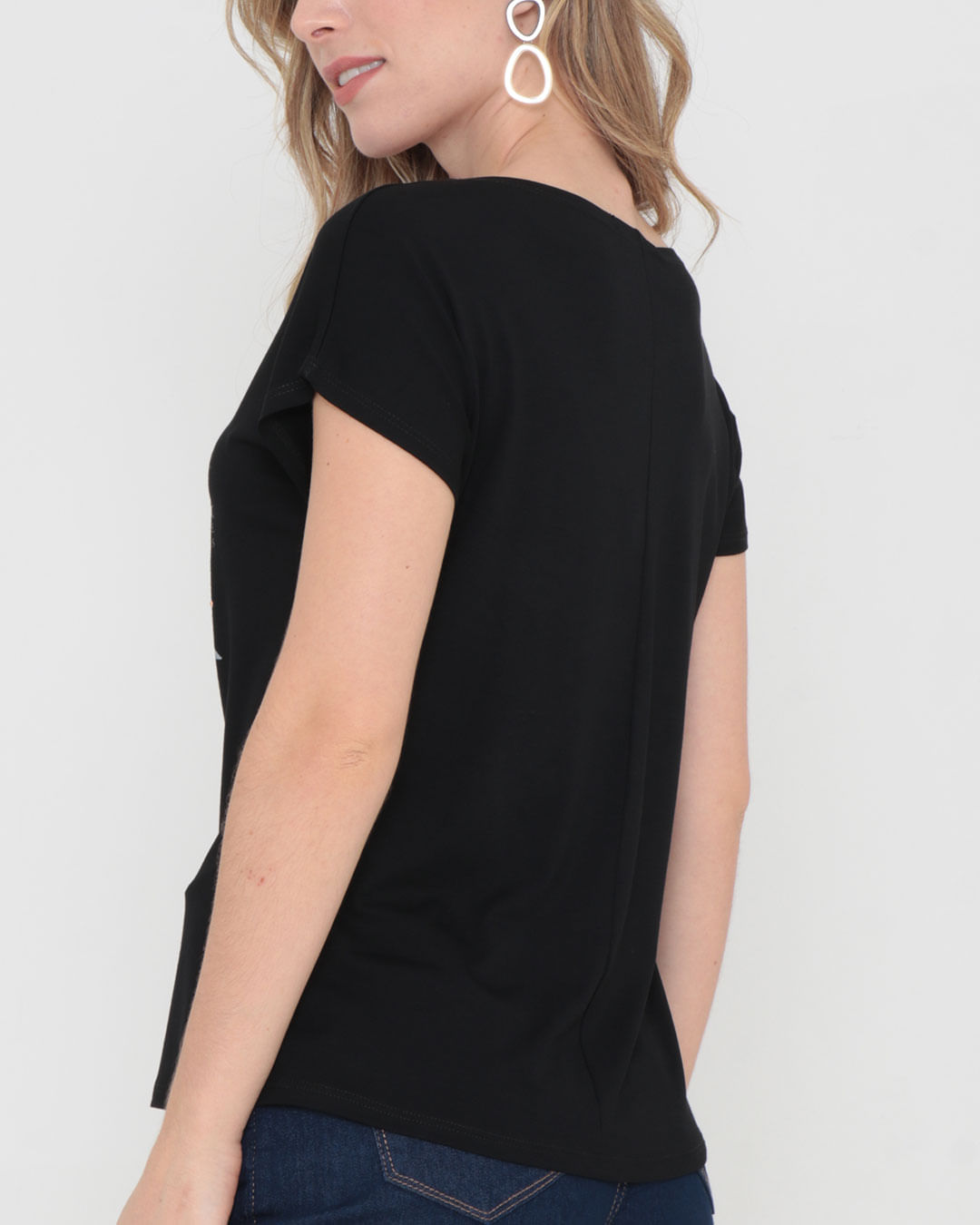 Blusa-Tf279-Estampada-Preta-Mesa---Preto