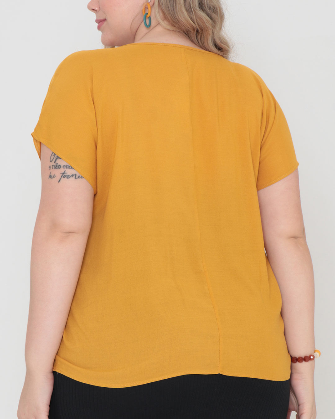 Blusa-216007--Manga-Morcego---Mostarda--Claro